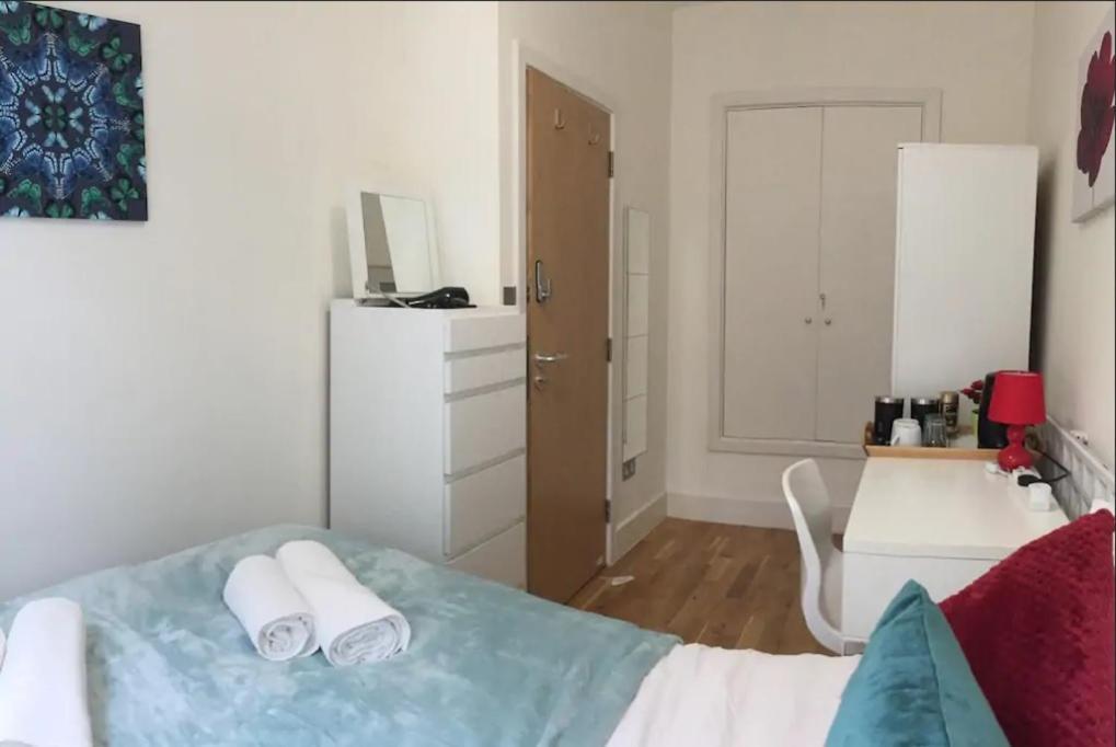 Alloggio in famiglia Comfy Private Bedrooms Near Euston Station, Londra